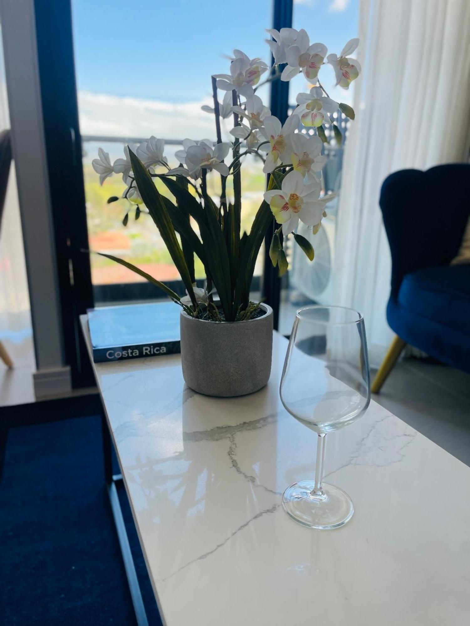 Skygarden Nunciatura Luxury Apartment #705 San Jose  Luaran gambar